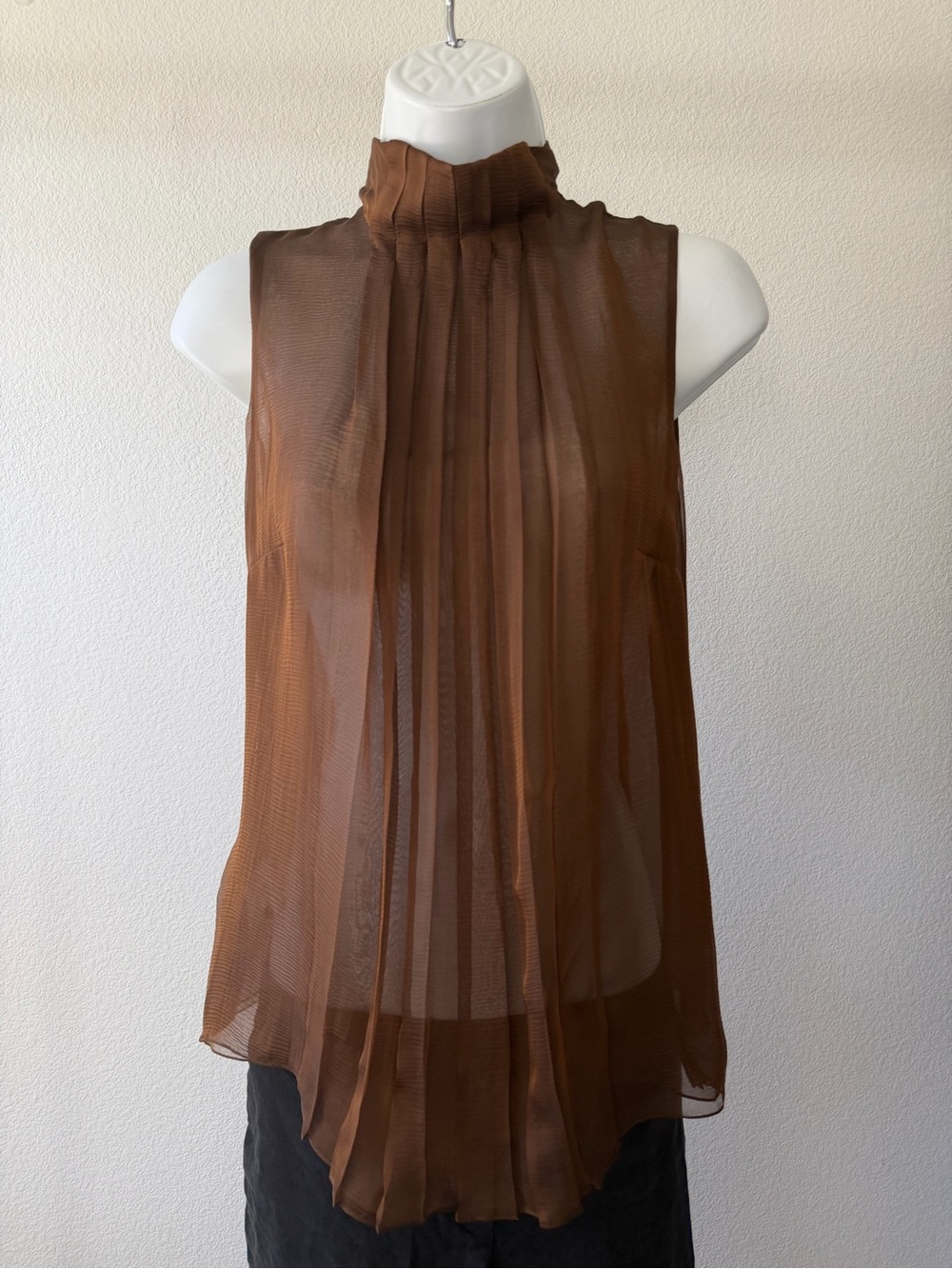 AKRIS 100% Silk Chocolate Brown Pleated Blouse Size 6 - Picture 5 of 16
